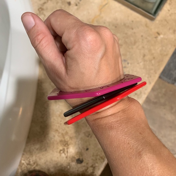 MARC BY MARC JACOBS bangle set - Picture 7 of 7